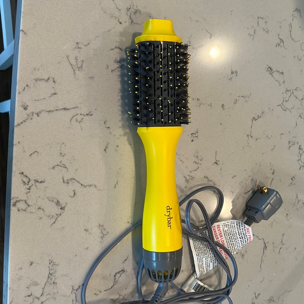 Dry bar Hair Dryer Brush